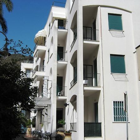 Hotel Al Capo Varigotti Exteriér fotografie